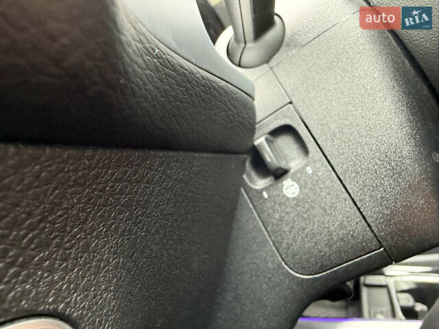 Сірий Мерседес GLB-Class, об'ємом двигуна 1.99 л та пробігом 29 тис. км за 35000 $, фото 25 на Automoto.ua