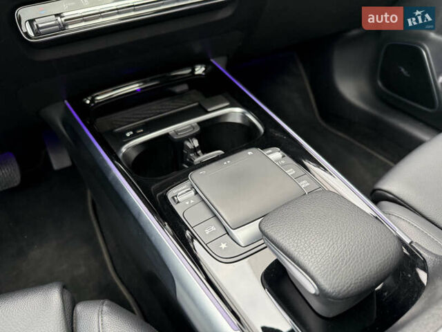 Сірий Мерседес GLB-Class, об'ємом двигуна 1.99 л та пробігом 29 тис. км за 35000 $, фото 13 на Automoto.ua