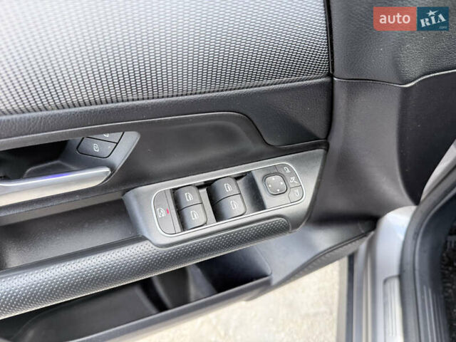 Серый Мерседес GLB-Class, объемом двигателя 1.95 л и пробегом 170 тыс. км за 30400 $, фото 22 на Automoto.ua