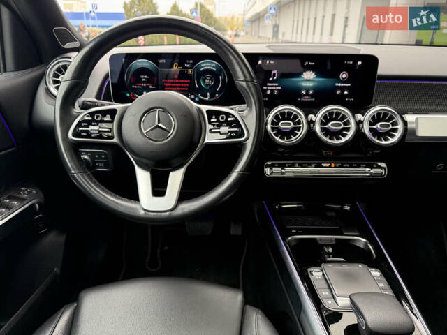 Сірий Мерседес GLB-Class, об'ємом двигуна 1.99 л та пробігом 29 тис. км за 35000 $, фото 12 на Automoto.ua
