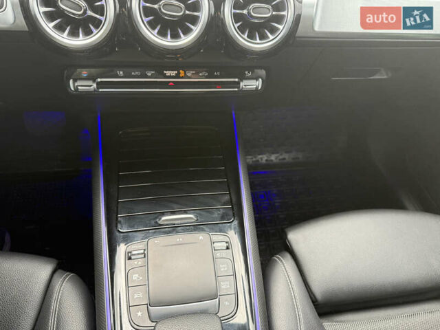 Серый Мерседес GLB-Class, объемом двигателя 1.95 л и пробегом 170 тыс. км за 30400 $, фото 17 на Automoto.ua