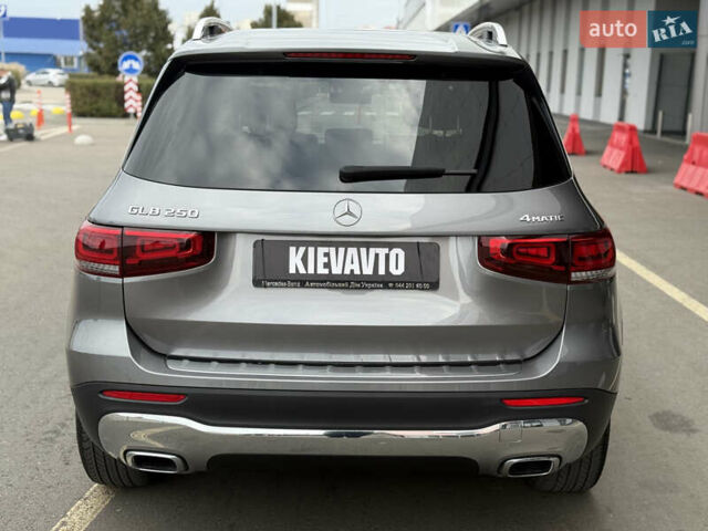 Сірий Мерседес GLB-Class, об'ємом двигуна 1.99 л та пробігом 29 тис. км за 35000 $, фото 6 на Automoto.ua