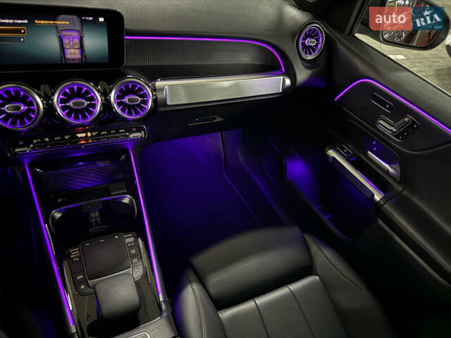 Сірий Мерседес GLB-Class, об'ємом двигуна 1.99 л та пробігом 29 тис. км за 35000 $, фото 24 на Automoto.ua