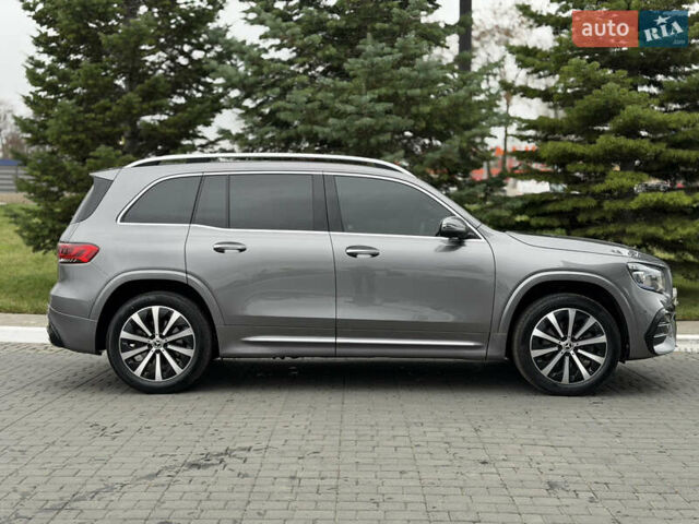 Сірий Мерседес GLB-Class, об'ємом двигуна 2 л та пробігом 32 тис. км за 37000 $, фото 12 на Automoto.ua