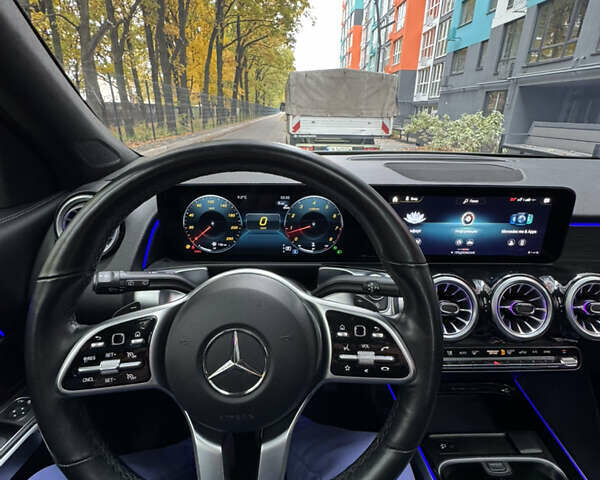 Сірий Мерседес GLB-Class, об'ємом двигуна 1.99 л та пробігом 34 тис. км за 31900 $, фото 19 на Automoto.ua