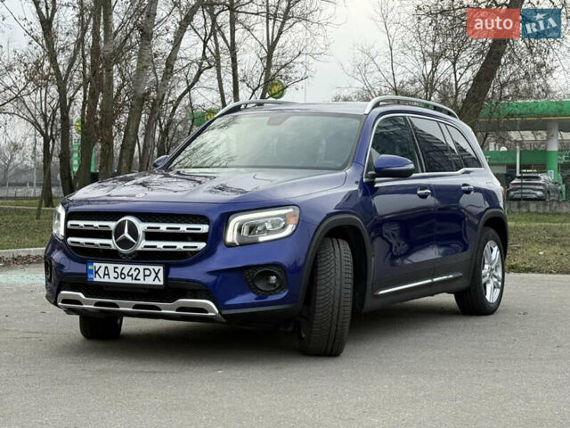 Синий Мерседес GLB-Class, объемом двигателя 1.99 л и пробегом 68 тыс. км за 27990 $, фото 6 на Automoto.ua
