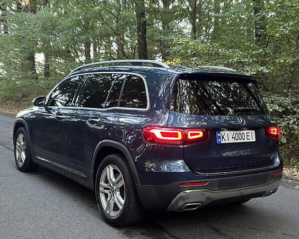 Синий Мерседес GLB-Class, объемом двигателя 1.99 л и пробегом 114 тыс. км за 29000 $, фото 19 на Automoto.ua