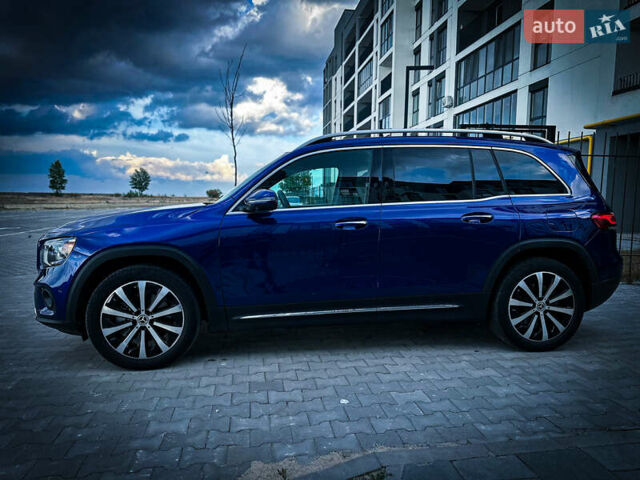 Синий Мерседес GLB-Class, объемом двигателя 1.99 л и пробегом 50 тыс. км за 26900 $, фото 4 на Automoto.ua