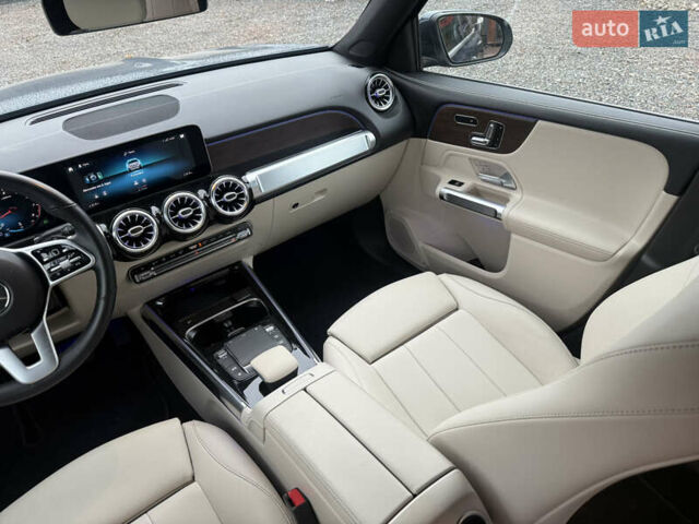 Синій Мерседес GLB-Class, об'ємом двигуна 1.99 л та пробігом 98 тис. км за 27000 $, фото 53 на Automoto.ua