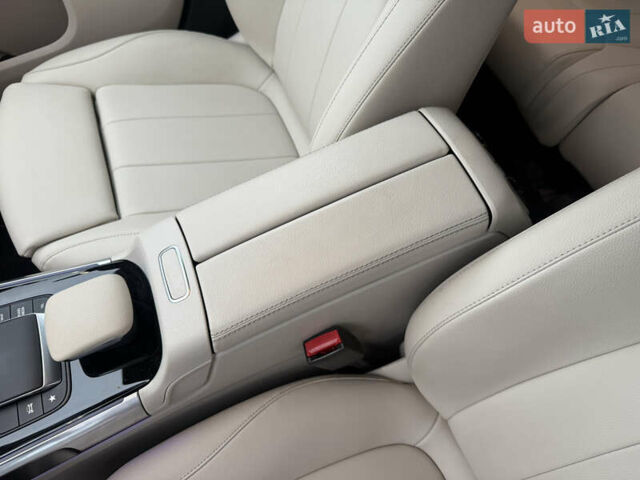 Синій Мерседес GLB-Class, об'ємом двигуна 1.99 л та пробігом 98 тис. км за 27000 $, фото 40 на Automoto.ua