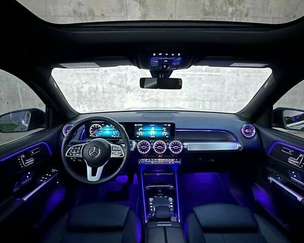 Синий Мерседес GLB-Class, объемом двигателя 1.99 л и пробегом 98 тыс. км за 33900 $, фото 17 на Automoto.ua
