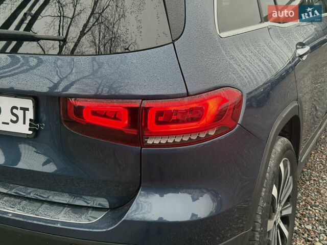 Синій Мерседес GLB-Class, об'ємом двигуна 1.99 л та пробігом 98 тис. км за 27000 $, фото 15 на Automoto.ua