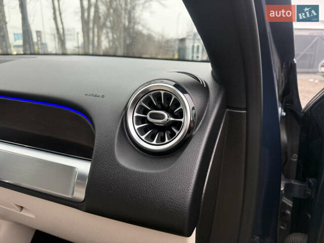 Синій Мерседес GLB-Class, об'ємом двигуна 1.99 л та пробігом 98 тис. км за 27000 $, фото 65 на Automoto.ua