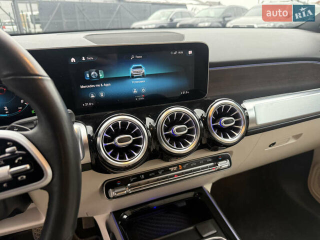 Синій Мерседес GLB-Class, об'ємом двигуна 1.99 л та пробігом 98 тис. км за 27000 $, фото 42 на Automoto.ua