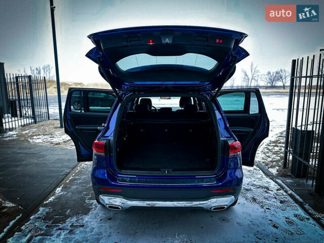 Синий Мерседес GLB-Class, объемом двигателя 1.99 л и пробегом 50 тыс. км за 26900 $, фото 17 на Automoto.ua