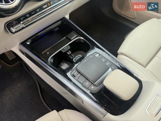 Синій Мерседес GLB-Class, об'ємом двигуна 1.99 л та пробігом 98 тис. км за 27000 $, фото 41 на Automoto.ua