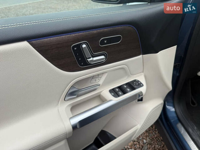 Синій Мерседес GLB-Class, об'ємом двигуна 1.99 л та пробігом 98 тис. км за 27000 $, фото 33 на Automoto.ua