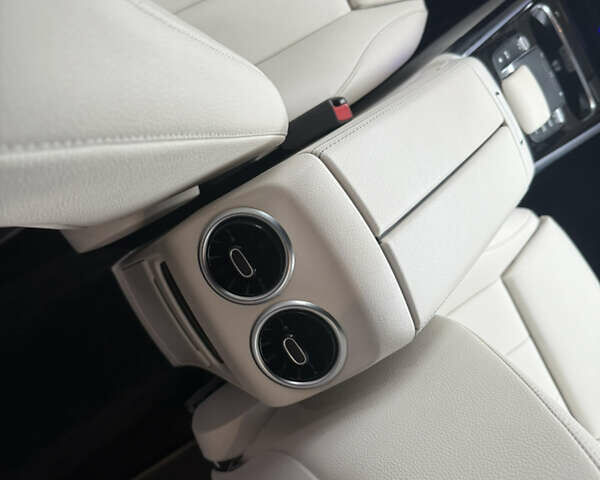 Синій Мерседес GLB-Class, об'ємом двигуна 1.99 л та пробігом 98 тис. км за 27000 $, фото 56 на Automoto.ua