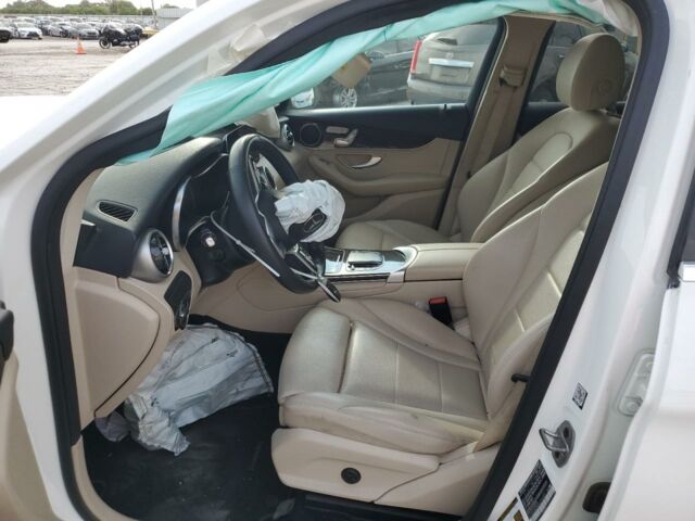 Белый Мерседес GLC 300, объемом двигателя 2 л и пробегом 112 тыс. км за 19800 $, фото 6 на Automoto.ua