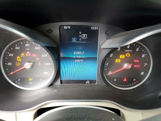 Белый Мерседес GLC 300, объемом двигателя 2 л и пробегом 112 тыс. км за 19800 $, фото 8 на Automoto.ua