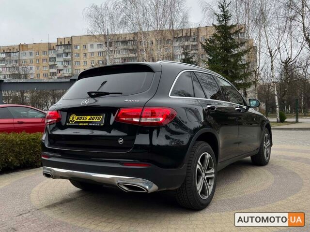 Черный Мерседес GLC 300, объемом двигателя 2 л и пробегом 128 тыс. км за 29900 $, фото 6 на Automoto.ua