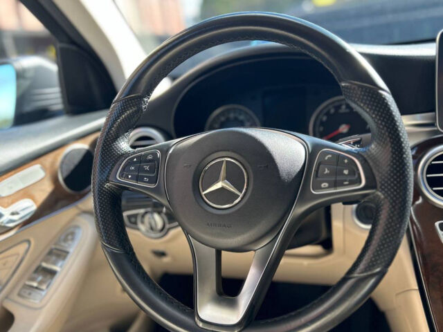 Серый Мерседес GLC 300, объемом двигателя 2 л и пробегом 155 тыс. км за 20800 $, фото 11 на Automoto.ua