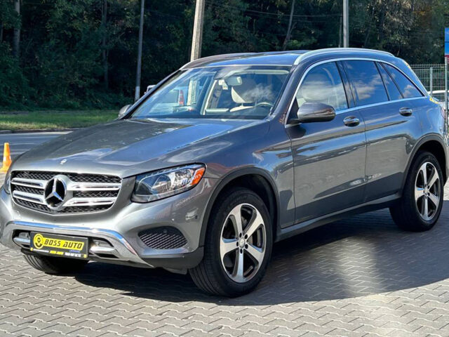 Серый Мерседес GLC 300, объемом двигателя 2 л и пробегом 155 тыс. км за 20800 $, фото 2 на Automoto.ua