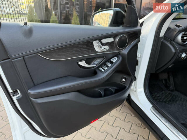 Белый Мерседес ГЛЦ-Класс, объемом двигателя 1.99 л и пробегом 262 тыс. км за 18000 $, фото 14 на Automoto.ua