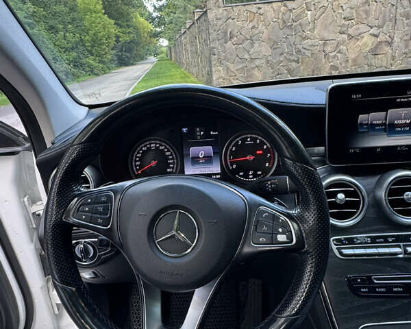 Белый Мерседес ГЛЦ-Класс, объемом двигателя 1.99 л и пробегом 260 тыс. км за 18500 $, фото 16 на Automoto.ua