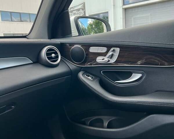 Белый Мерседес ГЛЦ-Класс, объемом двигателя 2.14 л и пробегом 135 тыс. км за 27500 $, фото 6 на Automoto.ua