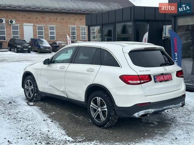 Белый Мерседес ГЛЦ-Класс, объемом двигателя 2 л и пробегом 283 тыс. км за 14900 $, фото 2 на Automoto.ua