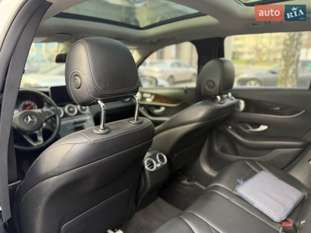 Белый Мерседес ГЛЦ-Класс, объемом двигателя 1.99 л и пробегом 179 тыс. км за 17000 $, фото 8 на Automoto.ua