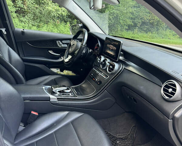 Белый Мерседес ГЛЦ-Класс, объемом двигателя 1.99 л и пробегом 255 тыс. км за 21900 $, фото 8 на Automoto.ua