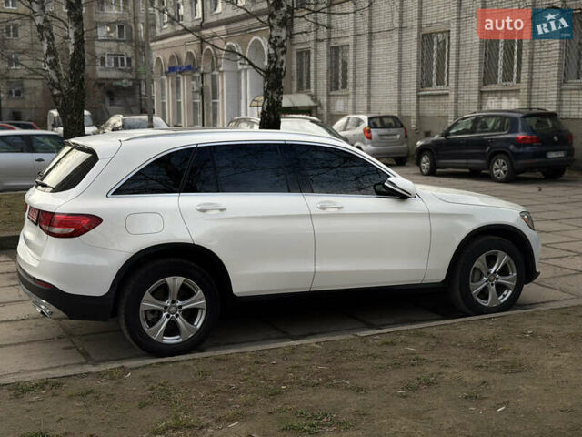 Белый Мерседес ГЛЦ-Класс, объемом двигателя 1.99 л и пробегом 179 тыс. км за 17000 $, фото 3 на Automoto.ua