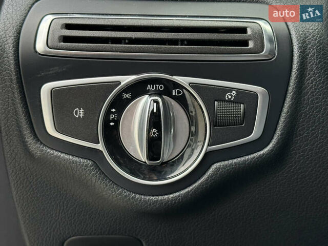 Мерседес ГЛЦ-Класс 2016 в Киеве на Automoto.ua Белый Мерседес ГЛЦ-Класс, объемом двигателя 3 л и пробегом 122 тыс. км за 29500 $, фото 36 на Automoto.ua