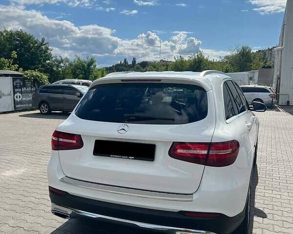 Белый Мерседес ГЛЦ-Класс, объемом двигателя 2.14 л и пробегом 135 тыс. км за 27500 $, фото 3 на Automoto.ua
