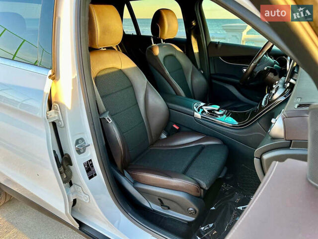 Белый Мерседес ГЛЦ-Класс, объемом двигателя 2.2 л и пробегом 190 тыс. км за 28599 $, фото 7 на Automoto.ua