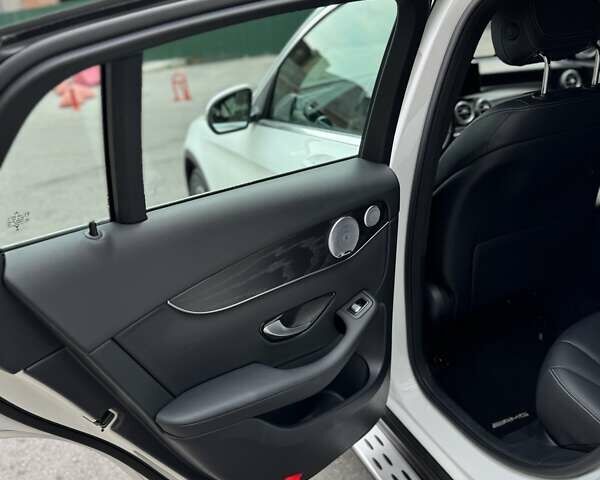Мерседес ГЛЦ-Класс 2017 в Киеве на Automoto.ua Белый Мерседес ГЛЦ-Класс, объемом двигателя 2.14 л и пробегом 98 тыс. км за 39500 $, фото 18 на Automoto.ua