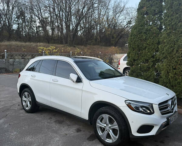 Белый Мерседес ГЛЦ-Класс, объемом двигателя 1.99 л и пробегом 119 тыс. км за 32000 $, фото 5 на Automoto.ua