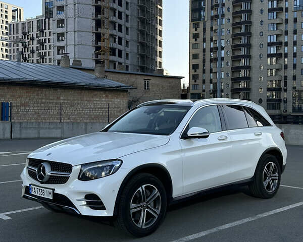 Белый Мерседес ГЛЦ-Класс, объемом двигателя 1.99 л и пробегом 157 тыс. км за 28200 $, фото 10 на Automoto.ua