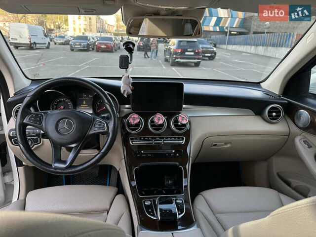 Белый Мерседес ГЛЦ-Класс, объемом двигателя 1.99 л и пробегом 157 тыс. км за 28200 $, фото 17 на Automoto.ua