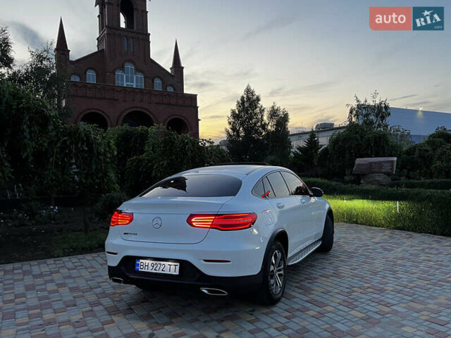 Белый Мерседес ГЛЦ-Класс, объемом двигателя 1.99 л и пробегом 68 тыс. км за 35800 $, фото 15 на Automoto.ua