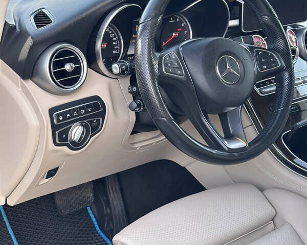 Белый Мерседес ГЛЦ-Класс, объемом двигателя 1.99 л и пробегом 157 тыс. км за 28200 $, фото 13 на Automoto.ua