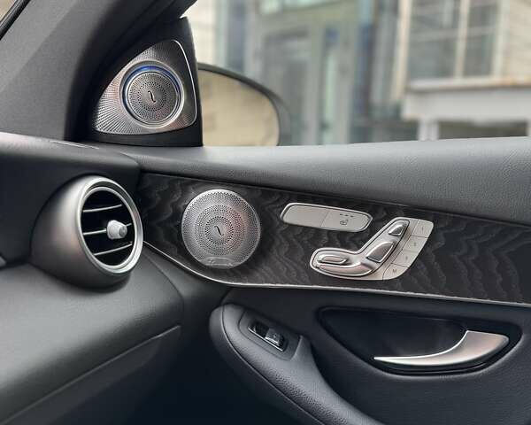 Мерседес ГЛЦ-Класс 2017 в Киеве на Automoto.ua Белый Мерседес ГЛЦ-Класс, объемом двигателя 2.14 л и пробегом 98 тыс. км за 39500 $, фото 20 на Automoto.ua
