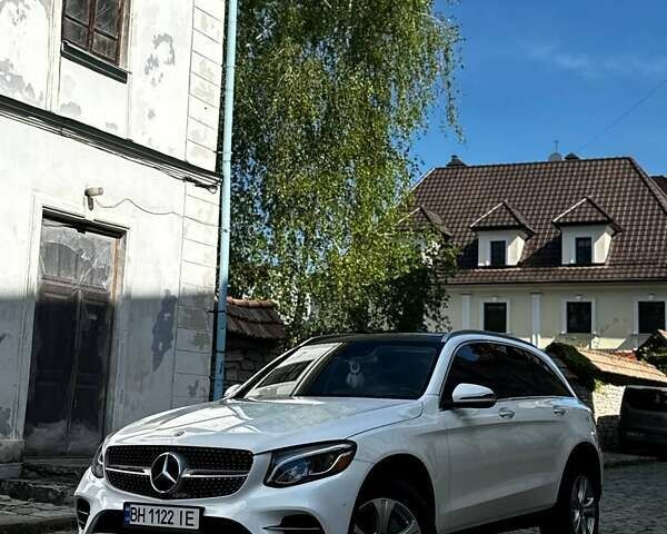 Белый Мерседес ГЛЦ-Класс, объемом двигателя 1.99 л и пробегом 111 тыс. км за 28900 $, фото 18 на Automoto.ua