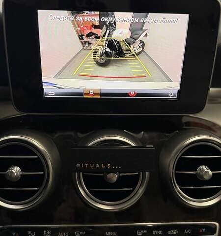 Мерседес ГЛЦ-Класс 2017 в Львове на Automoto.ua Белый Мерседес ГЛЦ-Класс, объемом двигателя 2 л и пробегом 121 тыс. км за 24500 $, фото 14 на Automoto.ua