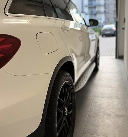Мерседес ГЛЦ-Класс 2017 в Львове на Automoto.ua Белый Мерседес ГЛЦ-Класс, объемом двигателя 2 л и пробегом 121 тыс. км за 24500 $, фото 21 на Automoto.ua