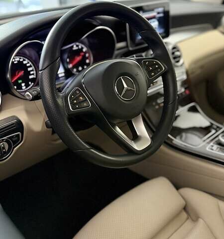 Мерседес ГЛЦ-Класс 2017 в Львове на Automoto.ua Белый Мерседес ГЛЦ-Класс, объемом двигателя 2 л и пробегом 121 тыс. км за 24500 $, фото 29 на Automoto.ua