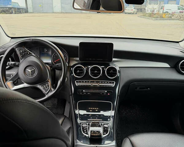 Белый Мерседес ГЛЦ-Класс, объемом двигателя 2.14 л и пробегом 140 тыс. км за 29000 $, фото 9 на Automoto.ua