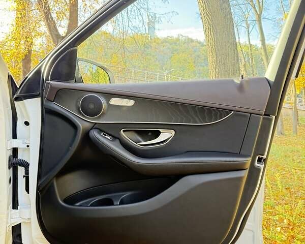 Білий Мерседес ГЛЦ-Клас, об'ємом двигуна 2.14 л та пробігом 164 тис. км за 25500 $, фото 29 на Automoto.ua